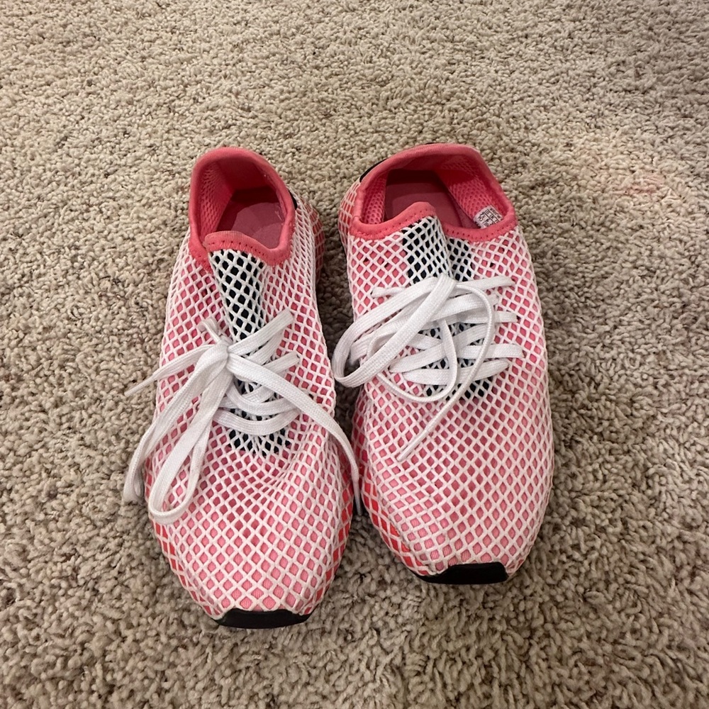 Adidas women's Deerupt Chalk Pink